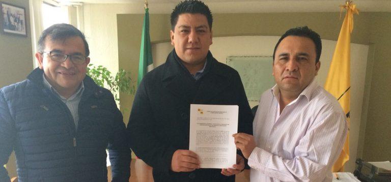 Imagen: Tras gresca en elección, entregan oficinas a nueva dirigencia del PRD Hidalgo