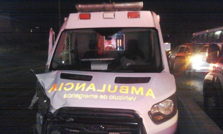 Imagen: Sufrió ambulancia de Mixquiahuala accidente vial