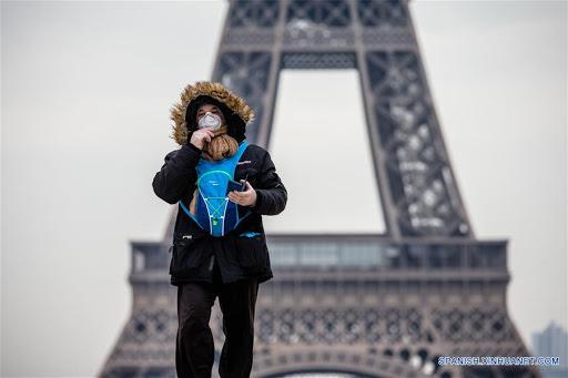 Imagen: Francia decreta un toque de queda nocturno en nueve ciudades, incluyendo París
