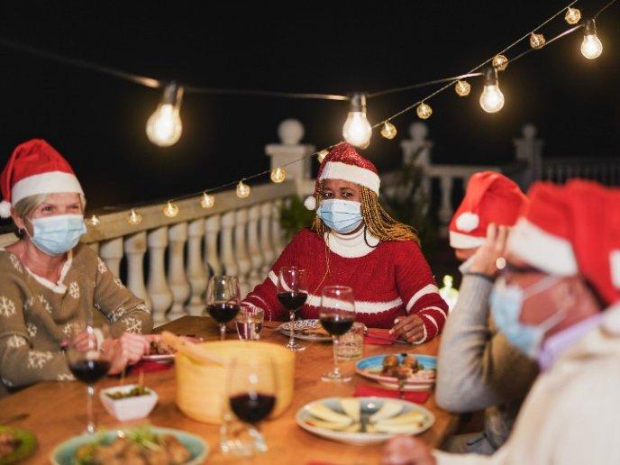 Imagen: OMS pide que se use cubrebocas en las reuniones familiares de Navidad