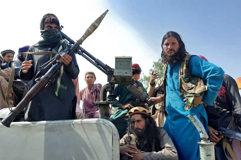 Imagen: Toman talibanes control de Kabul
