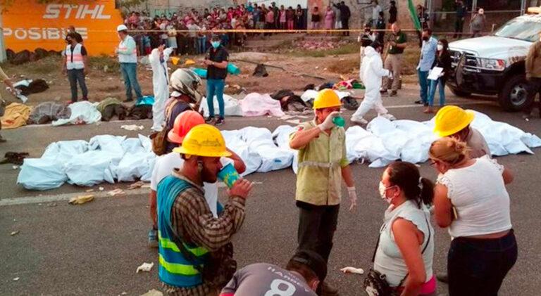 Imagen: Vuelca tráiler con migrantes a bordo en Chiapas, al menos 49 muertos
