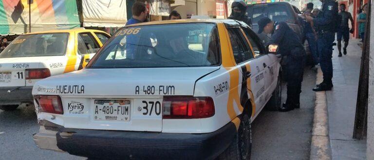Imagen: Choque en Pachuca deja un taxista muerto y pasajeros heridos