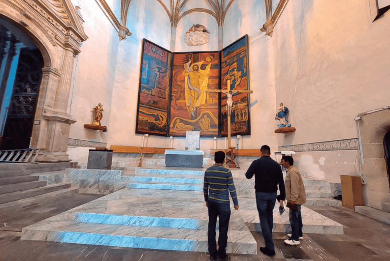 Imagen: Renuevan altar de la catedral de Tula