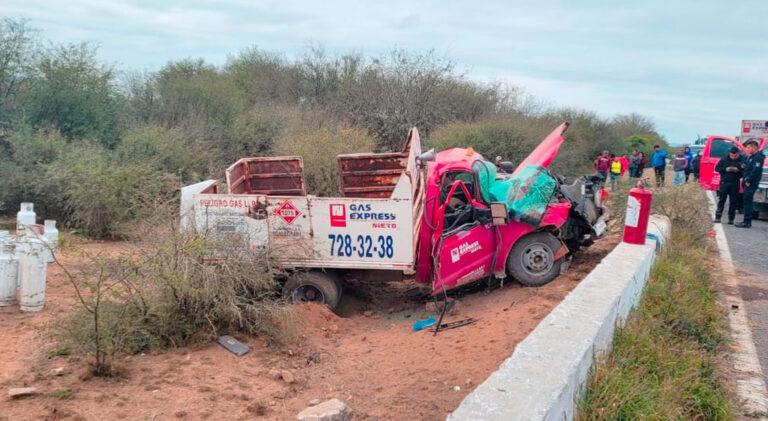 Imagen: Camioneta repartidora de gas se accidentó en Tasquillo