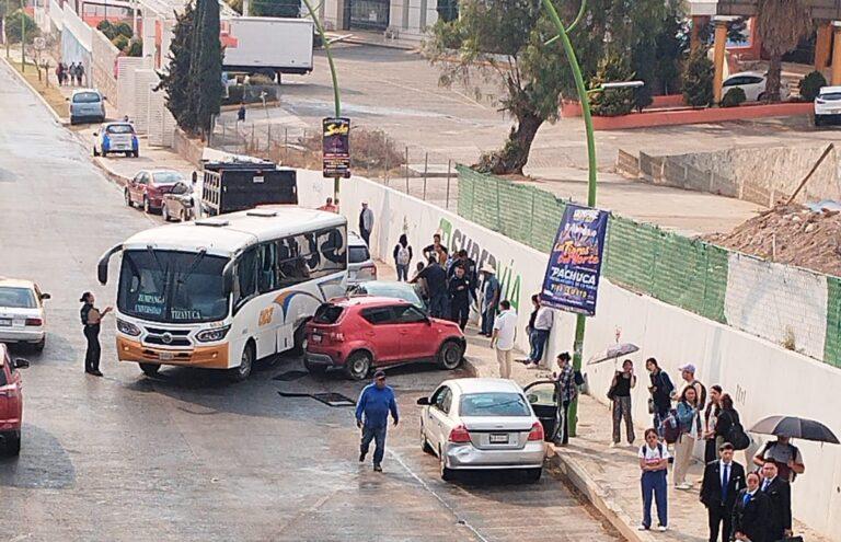 Imagen: Camión de pasajeros protagoniza accidente en Colosio