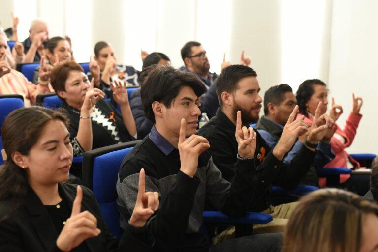 Imagen: Congreso fomenta la inclusión con curso de lengua de señas mexicana 