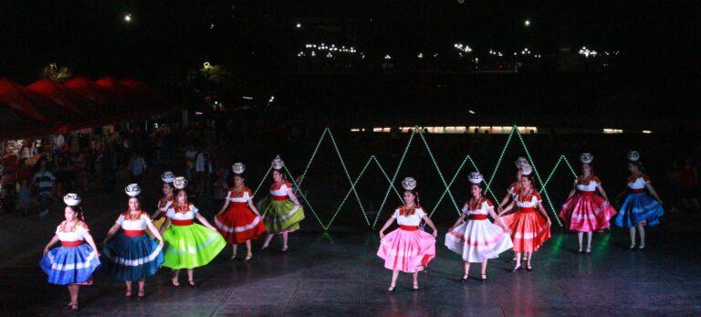 Se presenta México de Oro, un espectáculo de danza protagonizado por adultos mayores