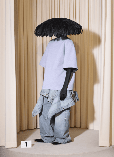 Imagen: Balenciaga ya considera al denim haute couture