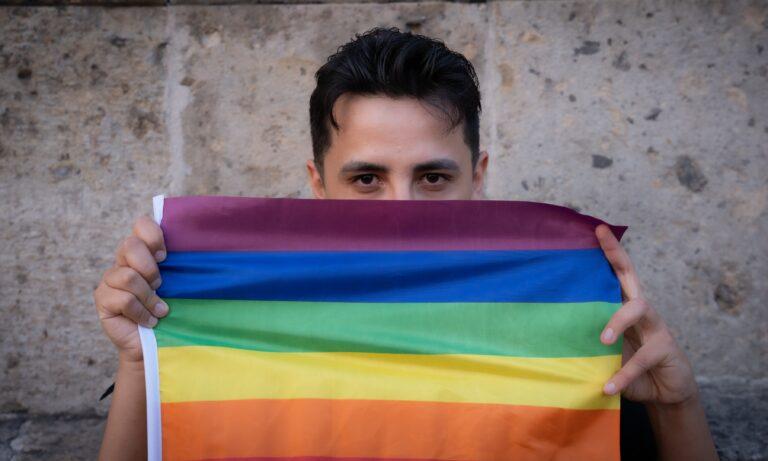 Imagen: Néstor Fly: Un ícono controvertido y apasionado de la comunidad LGBT