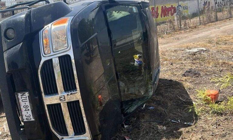 Imagen: Persecución policial termina en volcadura de camioneta en la autopista México-Pachuca