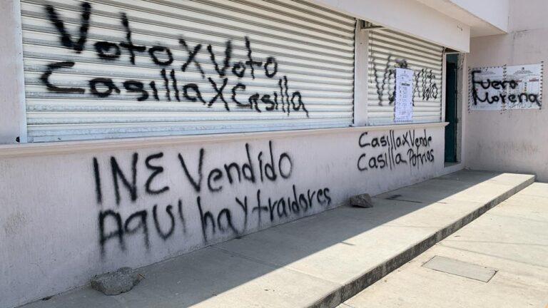 Imagen: Protestan y vandalizan Consejo Distrital del IEEH en Tizayuca