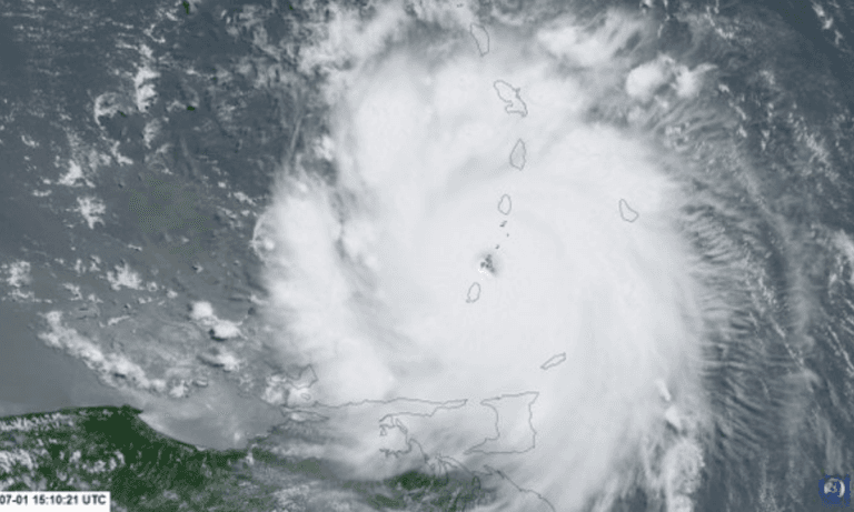Imagen: ¡Impresionante! Así se ve el ojo del huracán Beryl desde el espacio