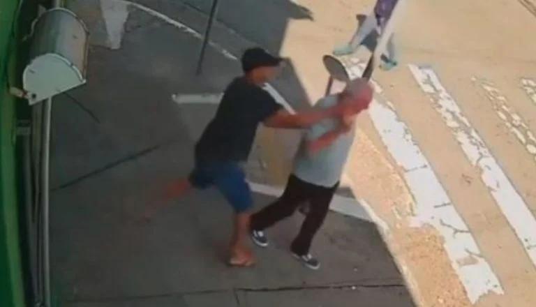 Imagen: Corre tras robar un celular y lo atropella un camión