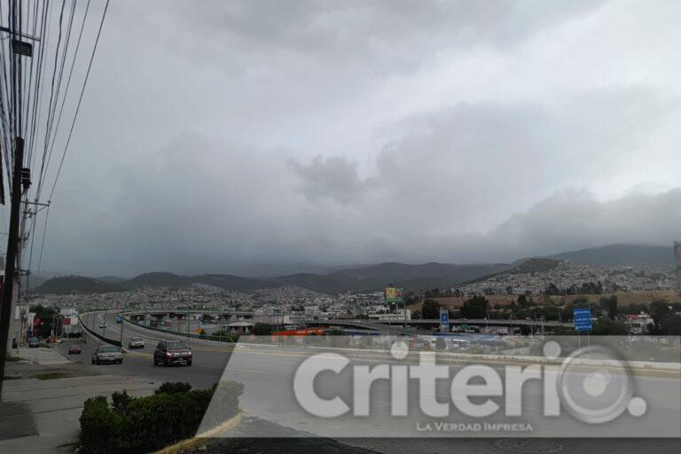 Imagen: Intensas lluvias azotan Pachuca y causan afectaciones en diversas colonias y el transporte público