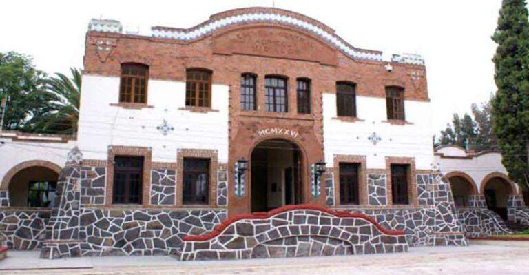 Imagen: SEPH buscará los recursos para el comedor de la normal El Mexe