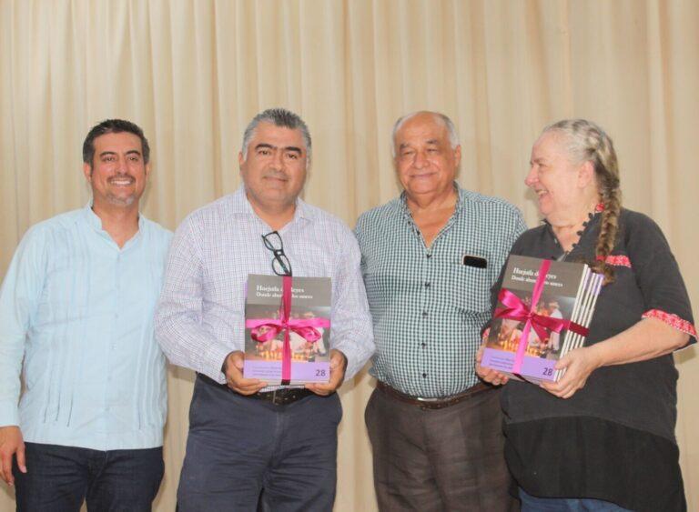 Imagen: Presentan el libro “Huejutla de Reyes, donde abundan los sauces”