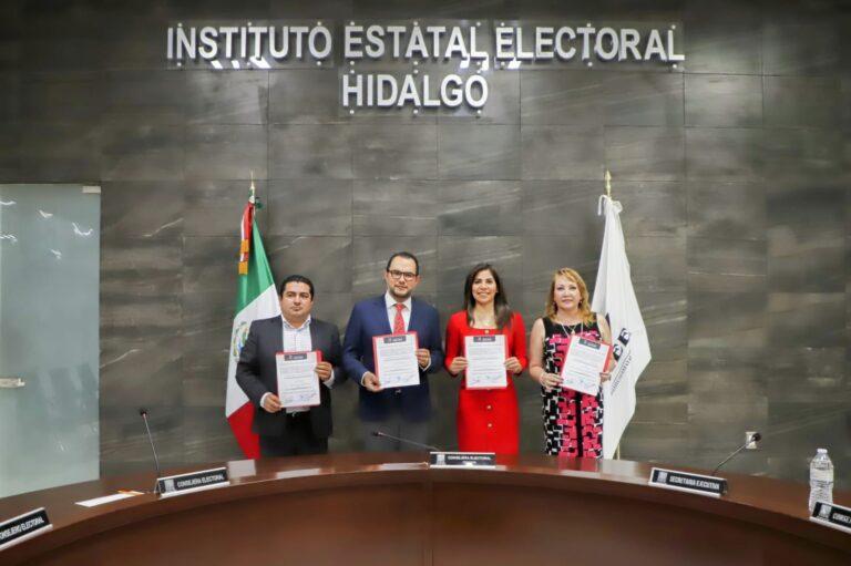 Imagen: Entregan constancia a próximos diputados locales del PRI
