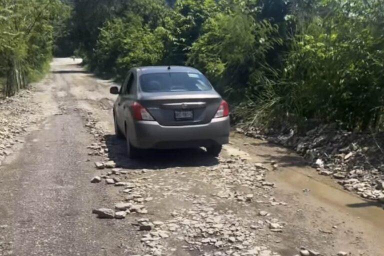 Imagen: Exponen “deplorable” situación de la carretera Atlapexco-Calnali