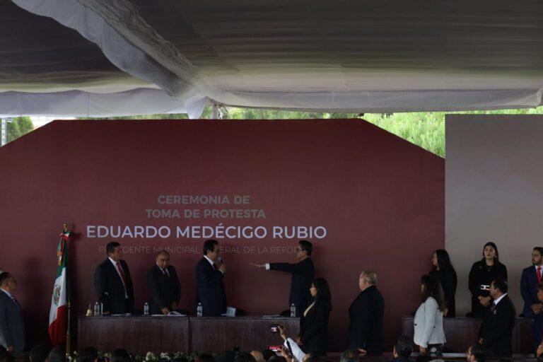 Imagen: Eduardo Medécigo asume alcaldía de Mineral de la Reforma