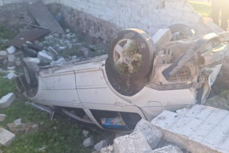 Imagen: Rescatan a conductor atrapado en accidente vial en San Juan Ixtilmaco, Apan