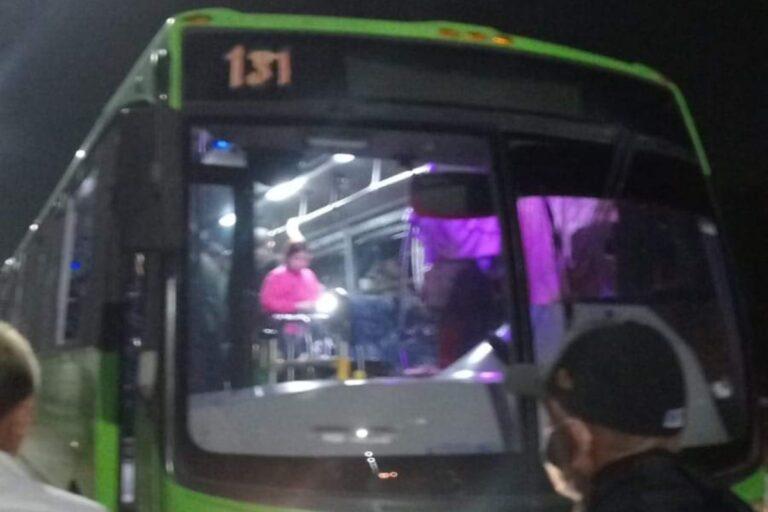 Imagen: Chofer de autobús se accidenta en los límites de Tizayuca y Edomex