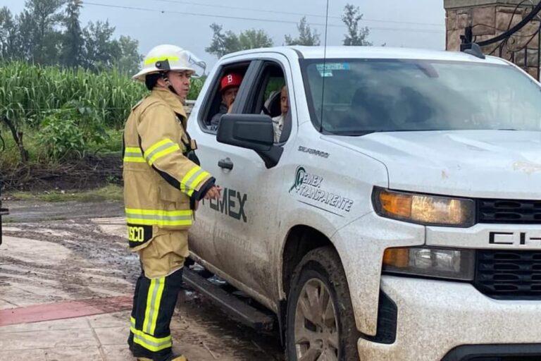Imagen: Evacuan familias en Cuautepec por fuga de hidrocarburo
