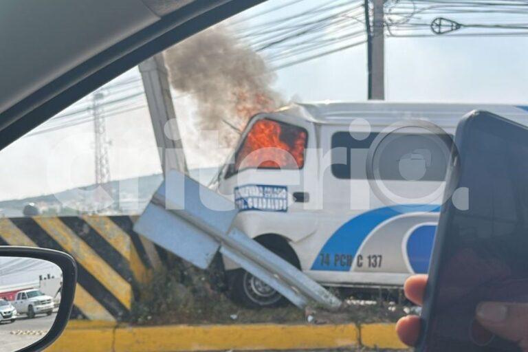 Imagen: Combi se incendió en Mineral de la Reforma, entérate de los detalles