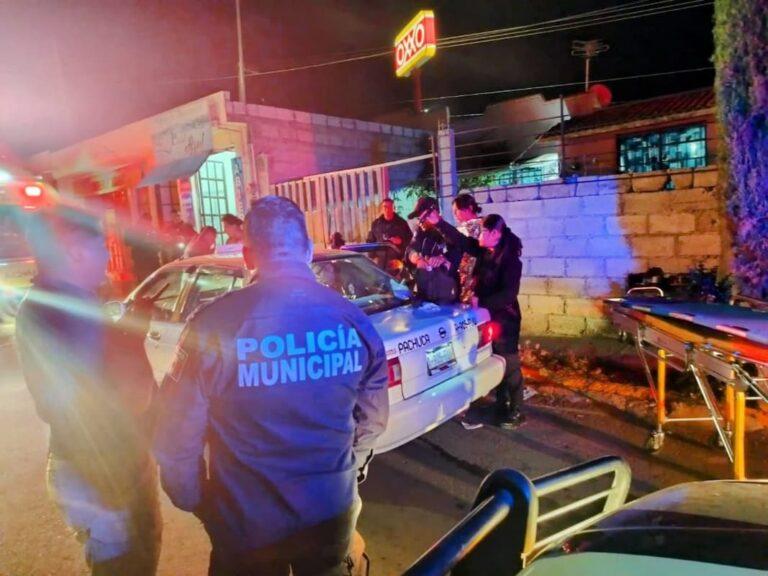 Imagen: Policías ayudan en un parto de emergencia en Mineral de la Reforma
