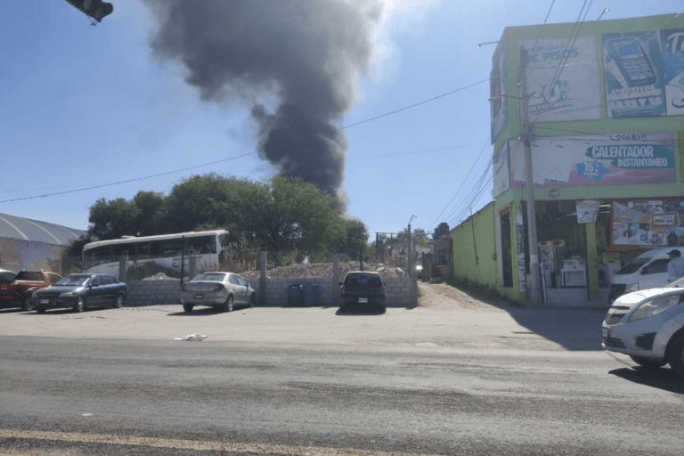 Imagen: Tula: incendio consume pensión de autobuses; esto se sabe