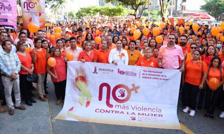 Imagen: Realizan marcha por Día de Eliminación de Violencia contra la Mujer, en Huejutla