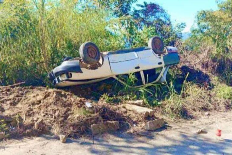 Imagen: Exceso de velocidad provoca volcadura en la Atlapexco-Tianguistengo