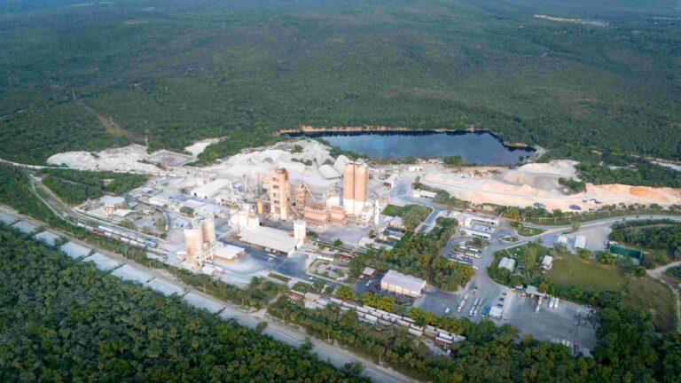 Imagen: Cemex elimina el uso de agua dulce en Planta Valles: un paso hacia la sostenibilidad
