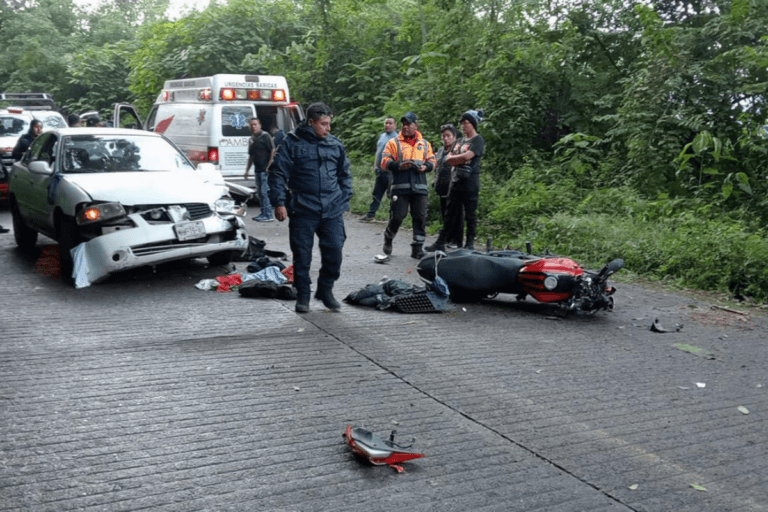 Imagen: Motociclista sufre brutal accidente en carretera de Tlanchinol