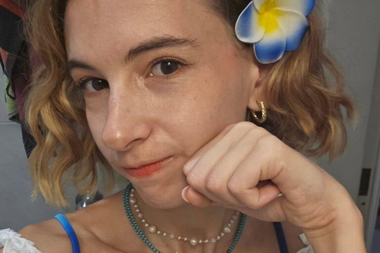 Imagen: Mexicanos vs Influencer francesa: ¿Por qué los mexicanos se bañan diario? cuestiona la influencer francesa 