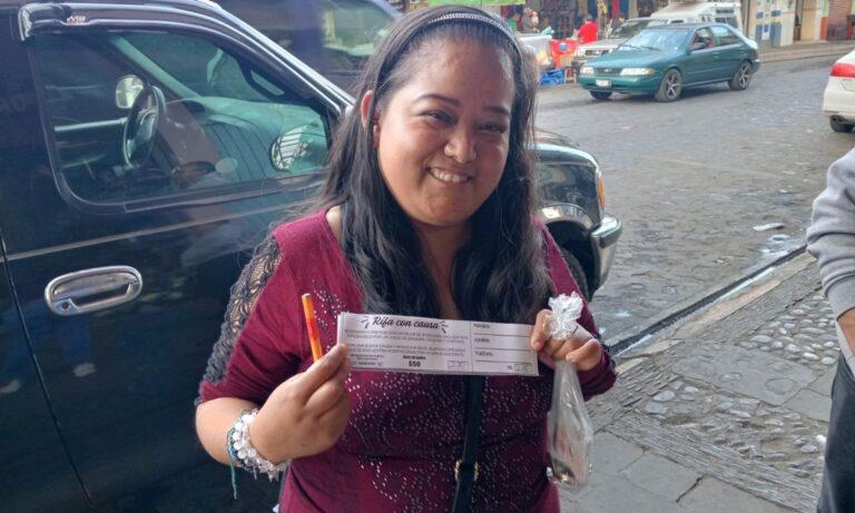 Imagen: Comerciantes realizan rifa para apoyar a compañera, en Atotonilco el Grande