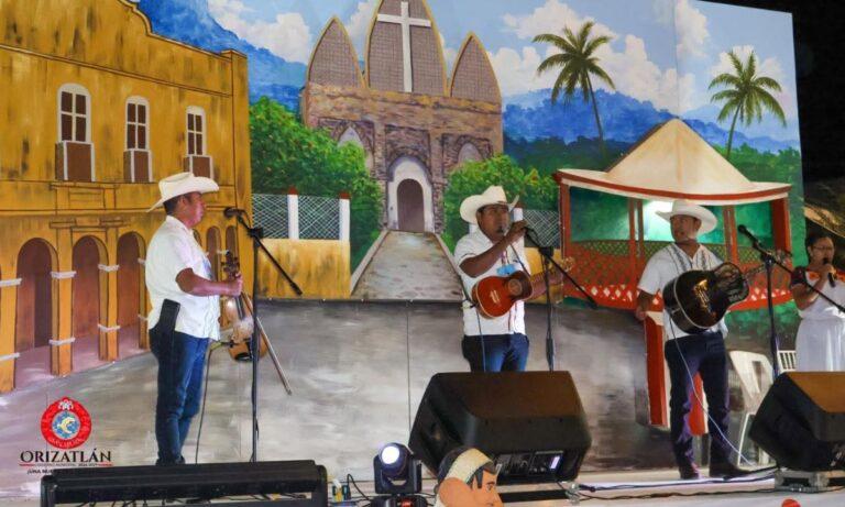 Imagen: Se celebra el Concurso Nacional de Huapango, en San Felipe Orizatlán