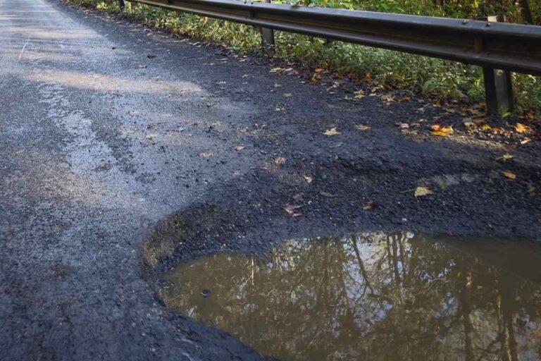 Imagen: Urgen bacheo de la carretera Zacualtipán-Huejutla