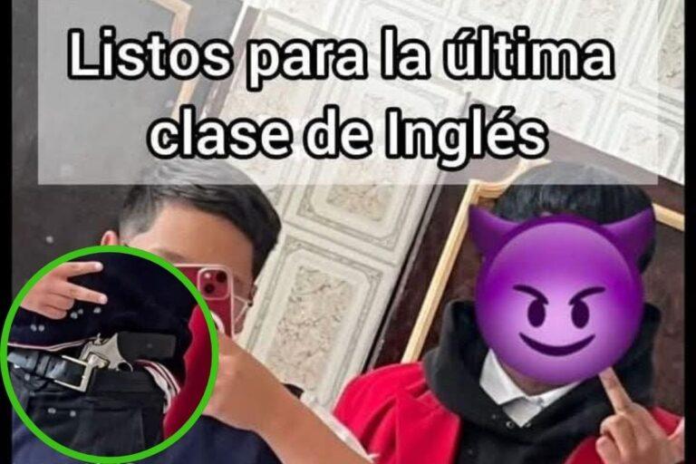 Imagen: Alumnos de preparatoria se toman foto con arma de fuego en escuela de Tula