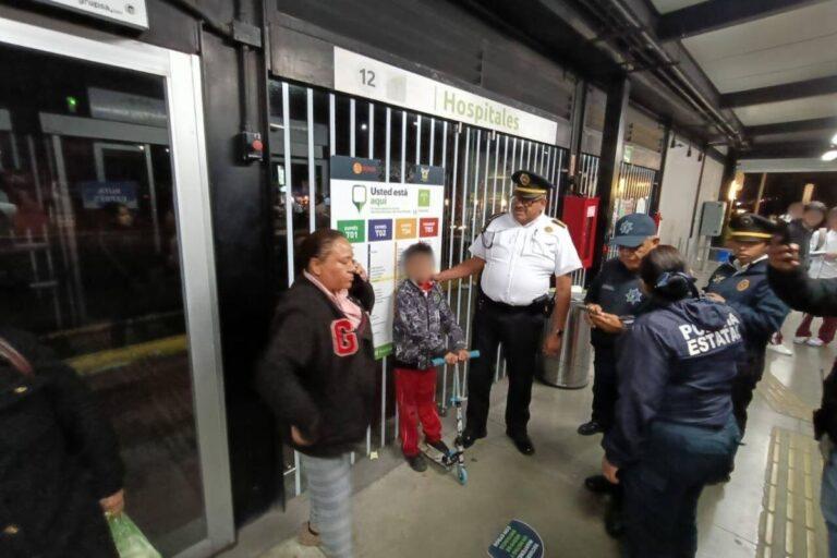 Imagen: Menor se extravía en el Tuzobús y es entregado a su madre 