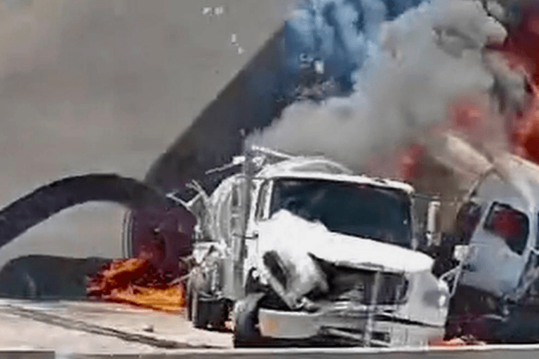 Imagen: Tragedia en la México-Querétaro: Pipa se incendia tras choque múltiple