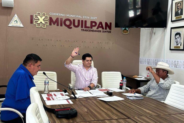 Imagen: Bomberos de Ixmiquilpan no tienen vehículos para atacar incendios: regidor