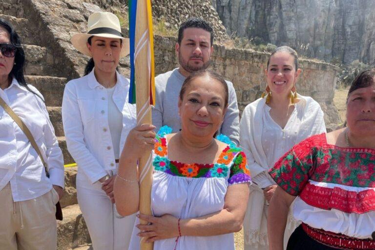 Imagen: La presidenta municipal de Tulancingo recibió el bastón de mando