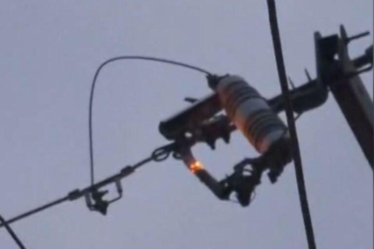 Imagen: Colonia de Huejutla exige atención urgente a falla en la red de electricidad