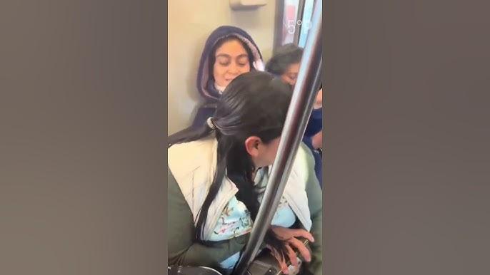 Imagen: “No seas encajosa”: mujeres se pelean por un asiento del Metro