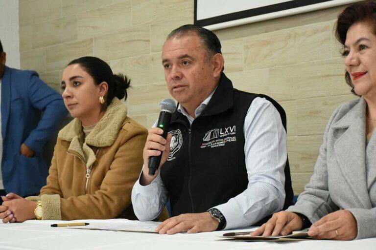 Imagen: Diputado del Panalh niega presión política dentro del SNTE, en Hidalgo