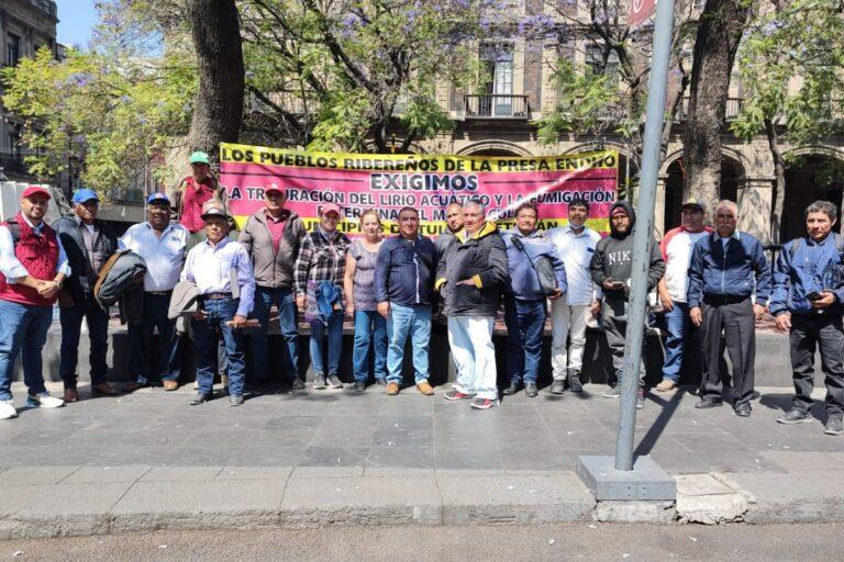 Imagen: Delegados se manifiestan en Cdmx por “fracaso” de limpieza en la presa Endhó