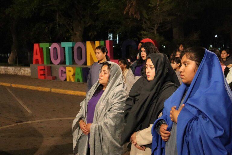 Imagen: Vecinos de Atotonilco el Grande ensayan viacrucis