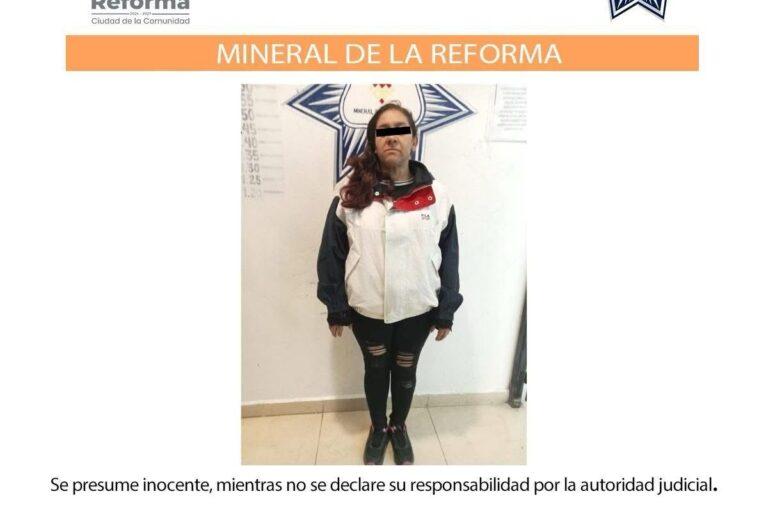 Imagen: Mujer intenta entrar a casa ajena y termina detenida en Mineral de la Reforma