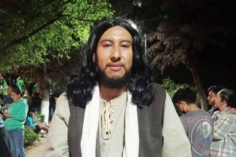 Imagen: Gustavo pasó tres meses de preparación para dar vida a Jesús, en el viacrucis de Atotonilco el Grande